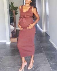 Chic Maternity Dress Nicole Knitted Bump Friendly Dress in Chocolate